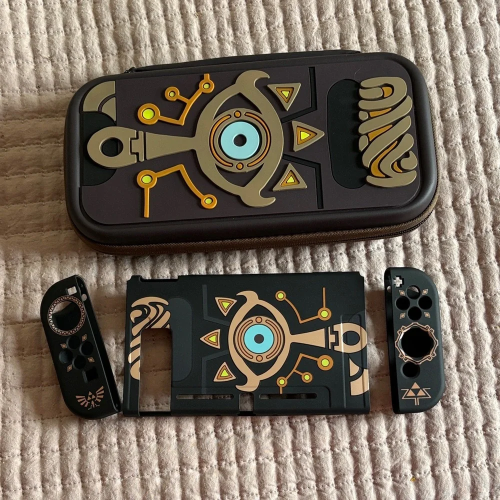 Nintendo Switch Sleeve and Case: Breath of the Wild Styled as Sheikah Slate